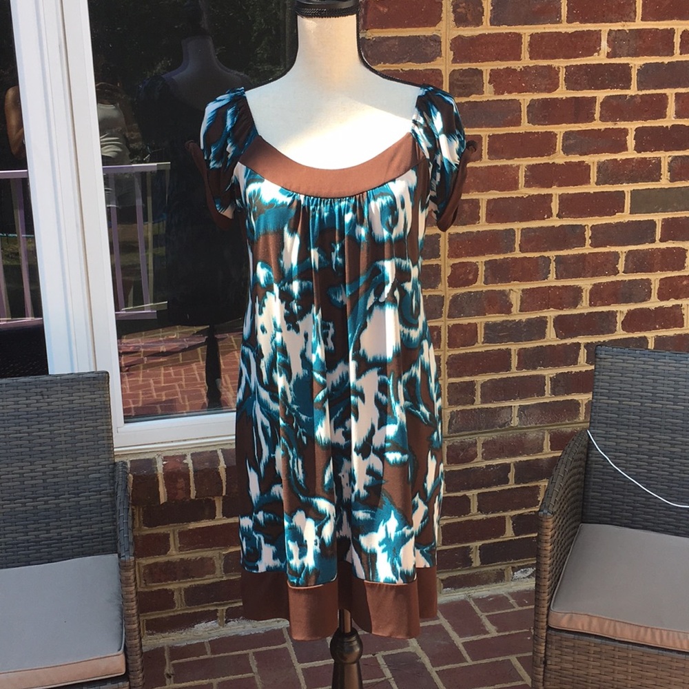 Women’s dress - Size 6